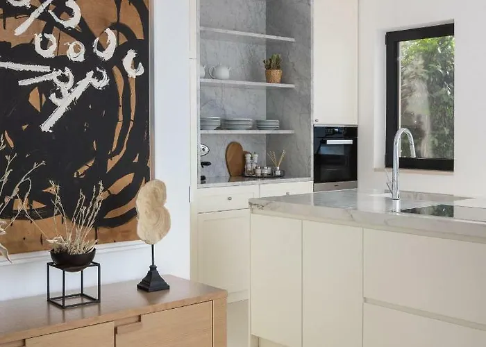 Villa Agapao Sutivan